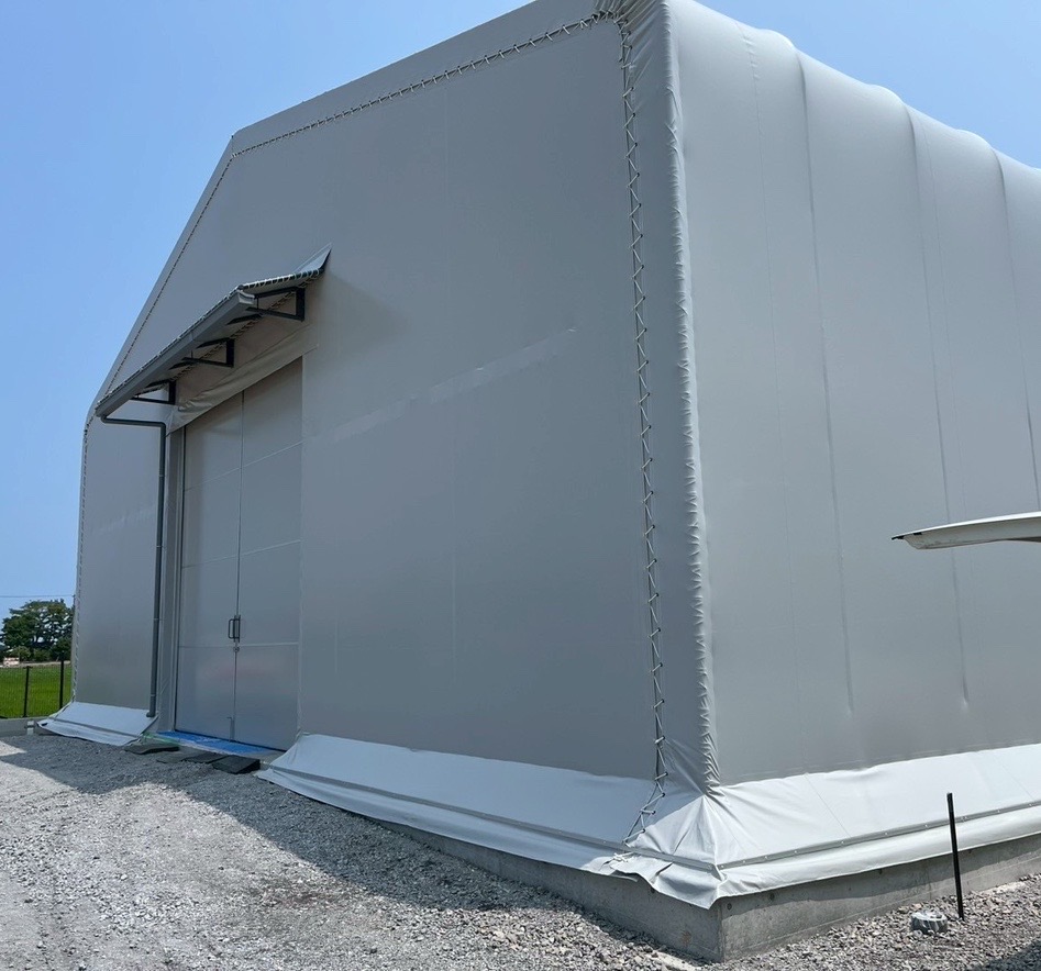 テント倉庫の施工事例の写真