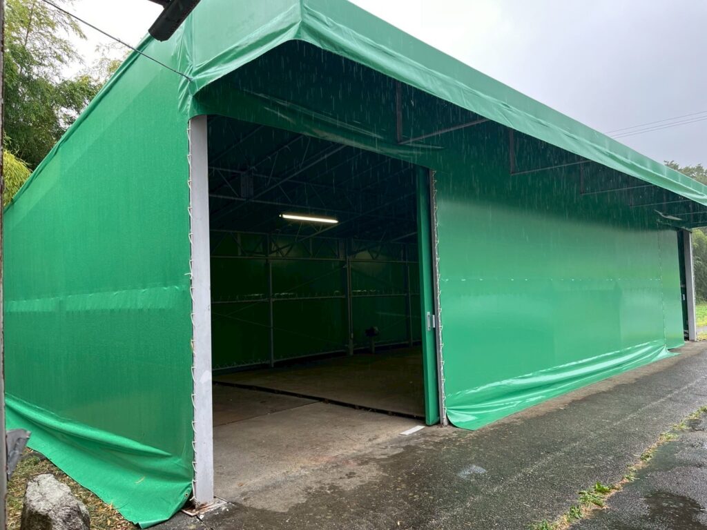 テント倉庫の施工事例の写真