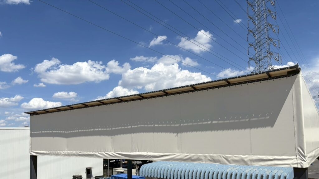 テント倉庫の施工事例の写真