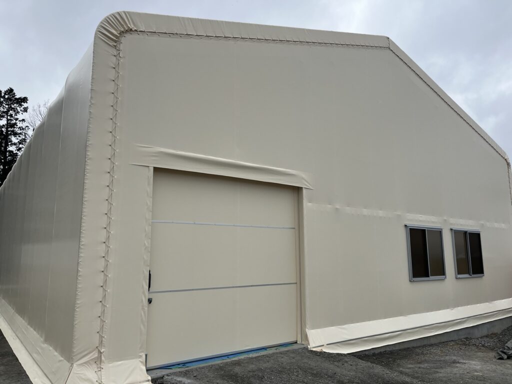テント倉庫の施工事例の写真